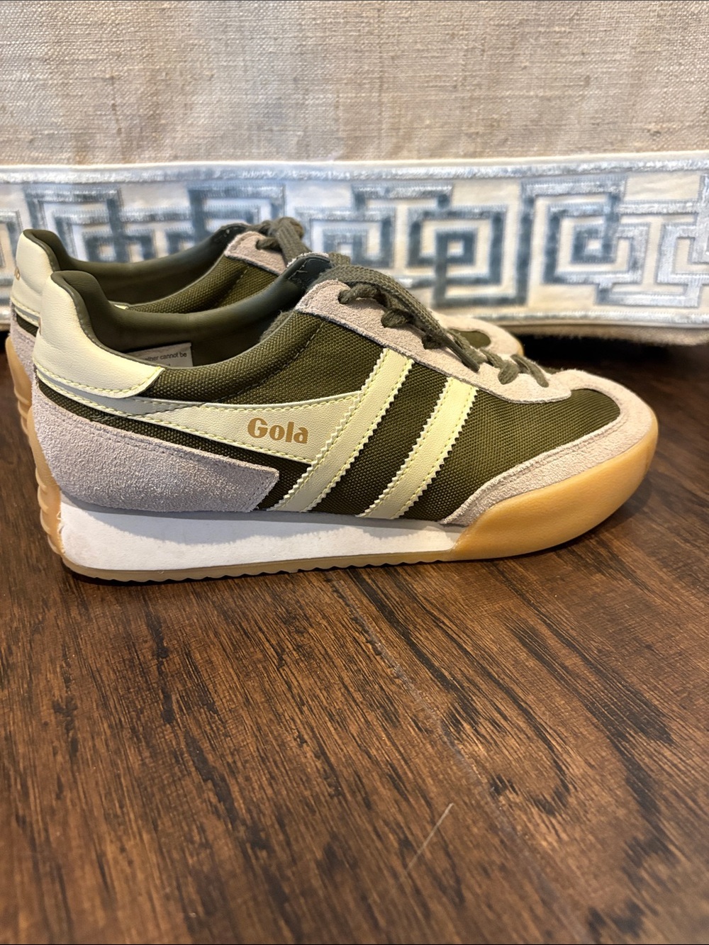 Gola Women’s Retro Runner in Olive and Cream
